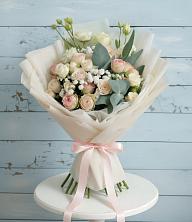 Букет цветов из:  Розы и Лизиантусы в Непецино