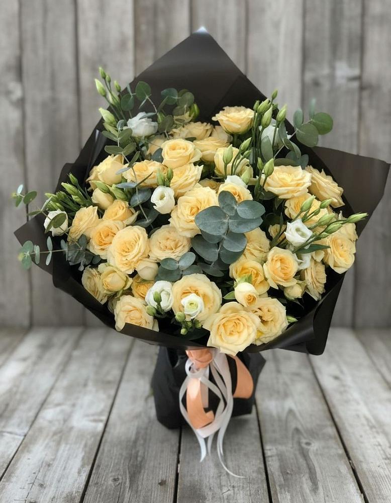 Букет цветов из: Розы и Лизиантусы в Непецино