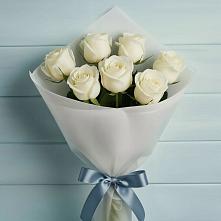 Букет 7 Белых роз Эдлесс Лав в Непецино