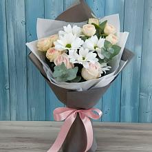 Букет цветов из:  Хризантемы и Розы в Непецино