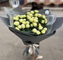Букет Белые кустовые розы Солинеро в Непецино