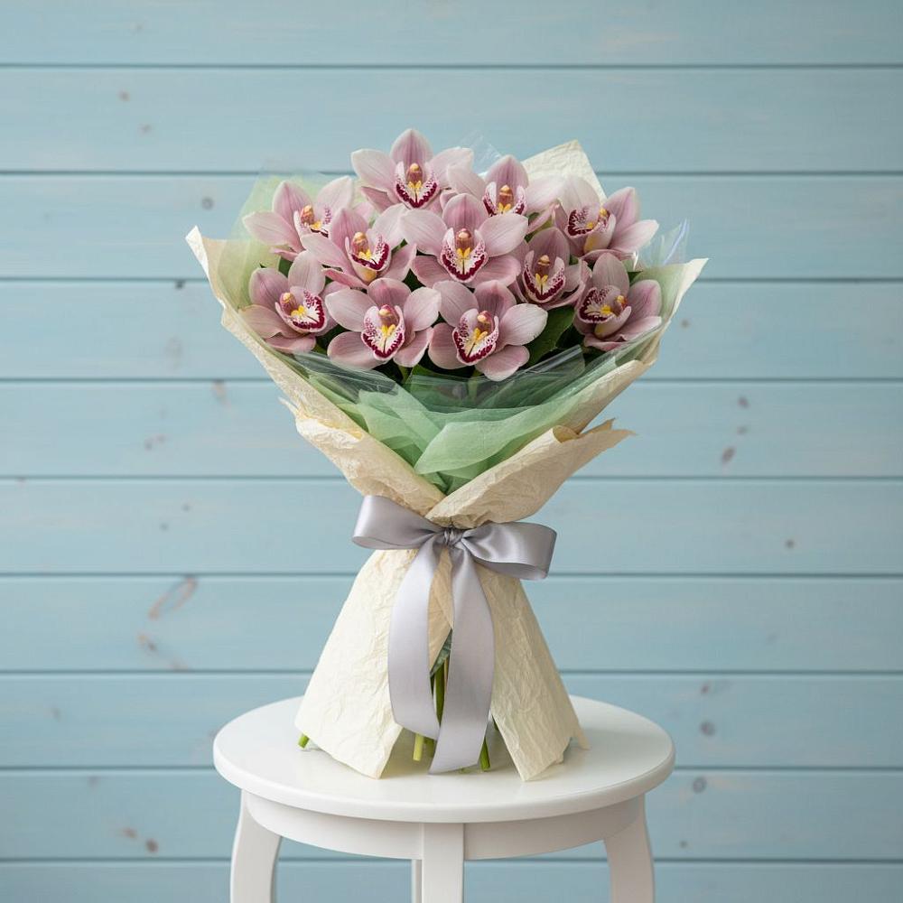 Букет цветов из: Орхидеи и Розы в Непецино