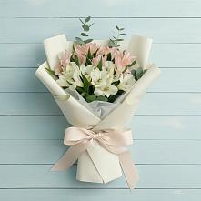 Букет цветов из:  Альстромерии #REPLACE_PRED# Непецино