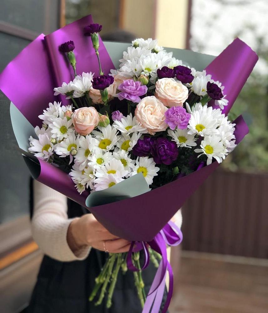 Букет цветов из: Хризантемы, Гвоздики и Розы в Непецино