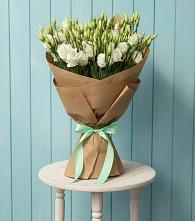 Букет цветов из:  Лизиантусы в Непецино