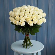 Букет 51 Белая роза Эдлесс Лав в Непецино