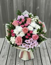 Букет цветов из:  Альстромерии, Гвоздики, Розы и Хризантемы в Непецино