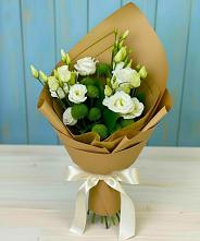 Букет цветов из:  Хризантемы и Лизиантусы в Непецино