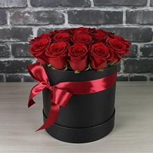 Цветочная композиция из Розы в шляпной коробке в Непецино