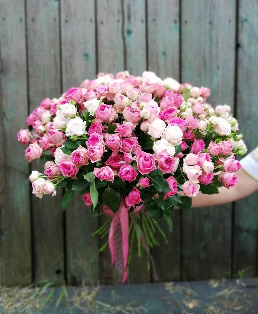 Букет Розовые кустовые розы Натали и Лав Лидия в Непецино