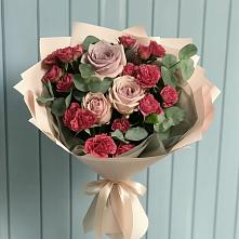 Букет цветов из:  Гвоздики и Розы в Непецино