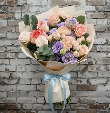 Букет цветов из:  Розы, Лизиантусы и Гвоздики #REPLACE_PRED# Непецино